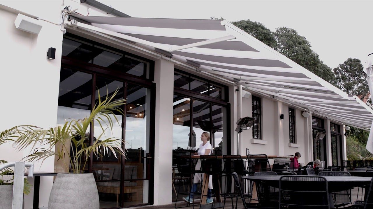 Horizon Awning