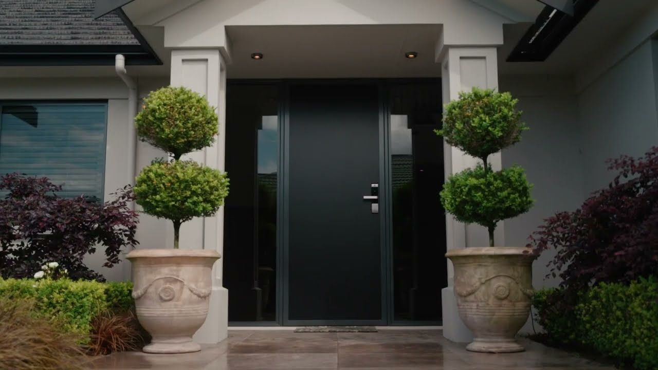The revolutionary new aluminium door utilising innovation and technology found nowhere else in the world. Whilst Parkwood’s new flush aluminium door has a refined look and improved quality finish (new cap system), its inside construction is a whole new st