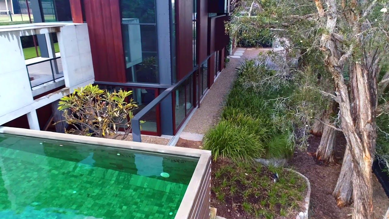 Garden Fly-Through by Drone - Sydney North Shore video