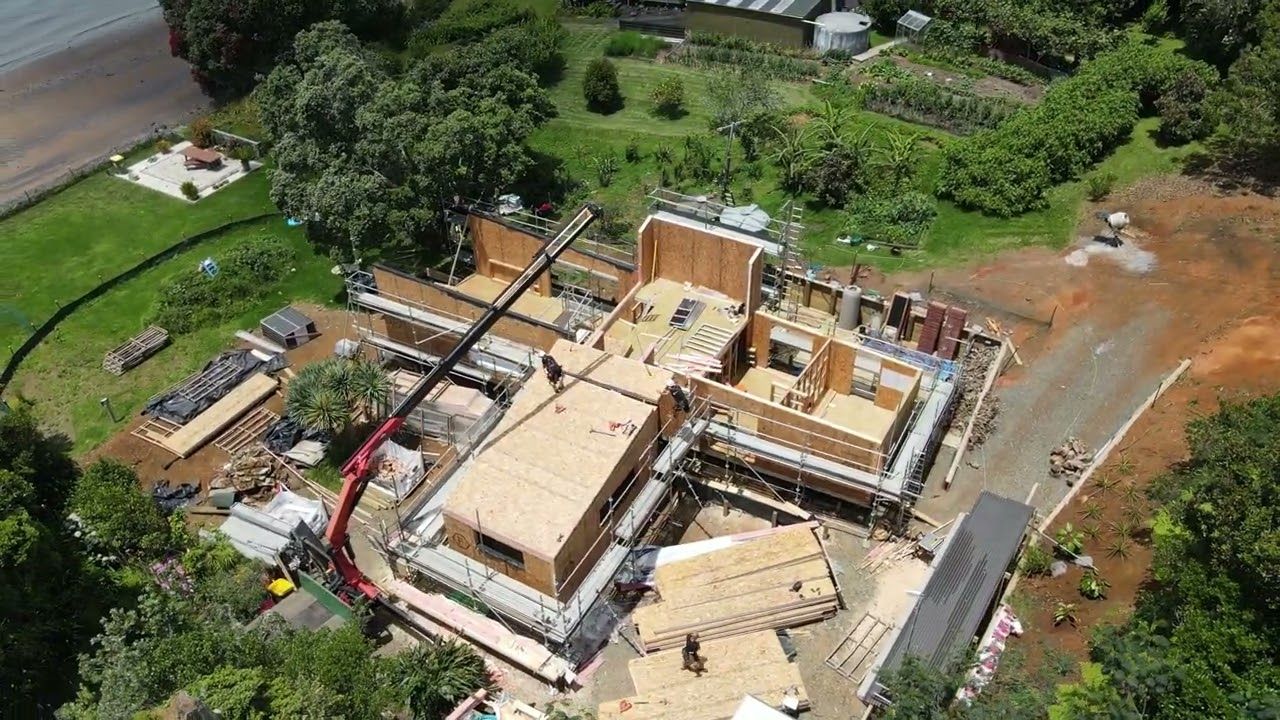 SIP panels being craned in to High Performance Home in Cornwallis, Auckland video