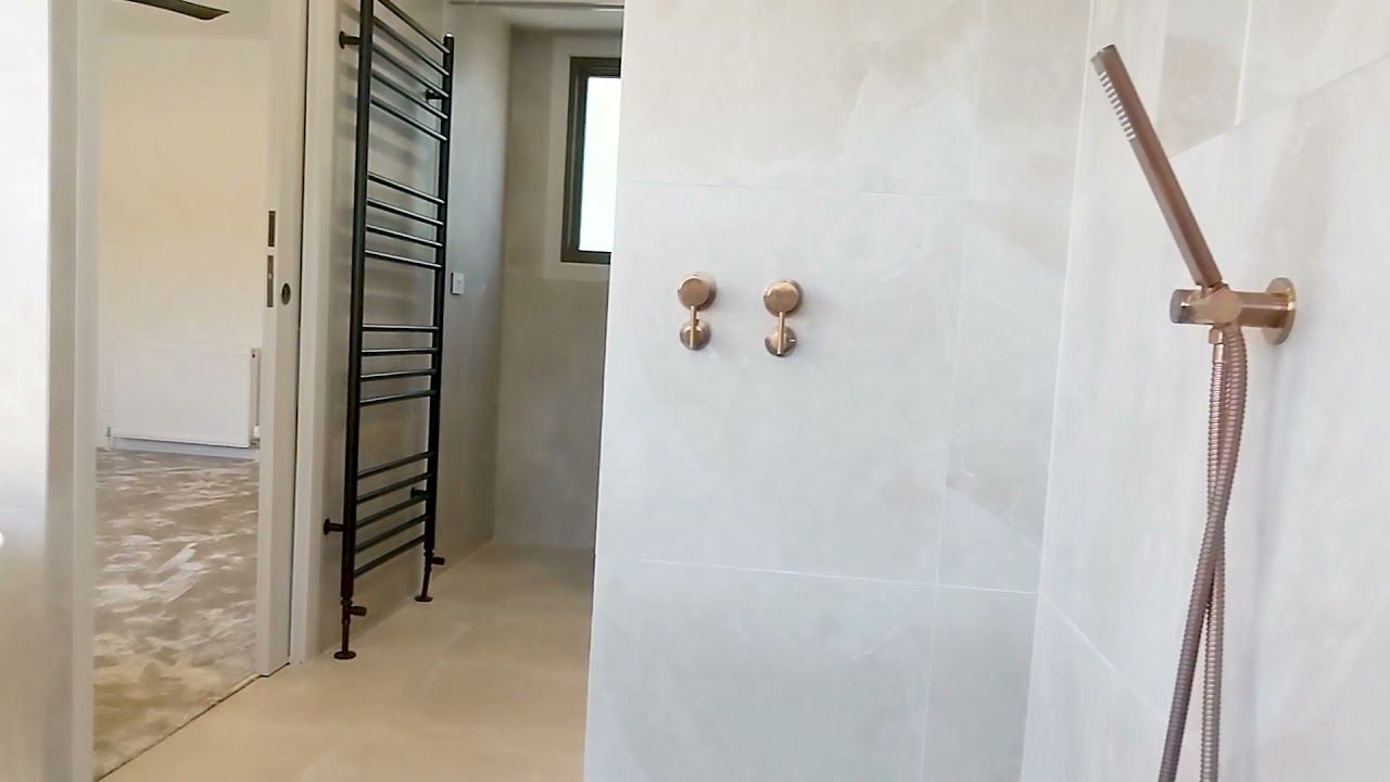 Bathroom Richmond video