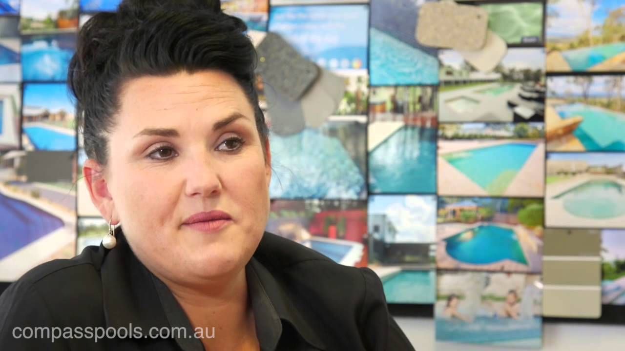 What Colour Options Are There For Swimming Pools?