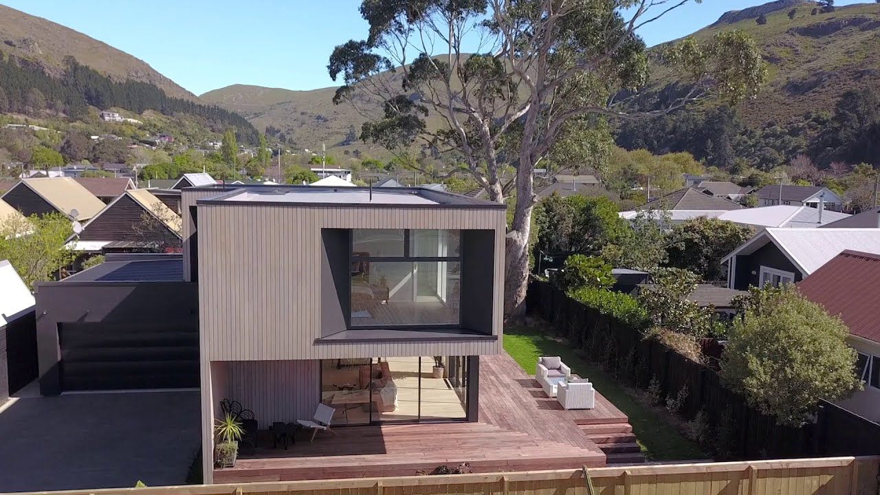 Colenso St -Sumner video
