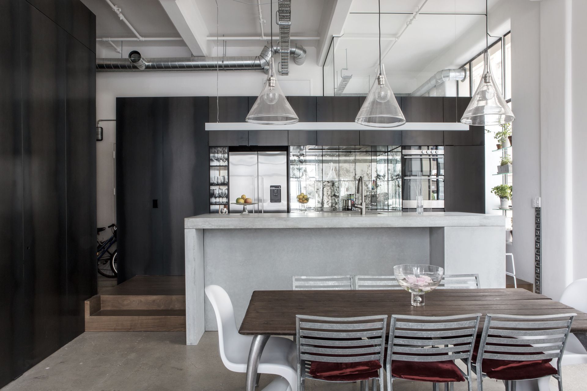 Queen St Apartment
