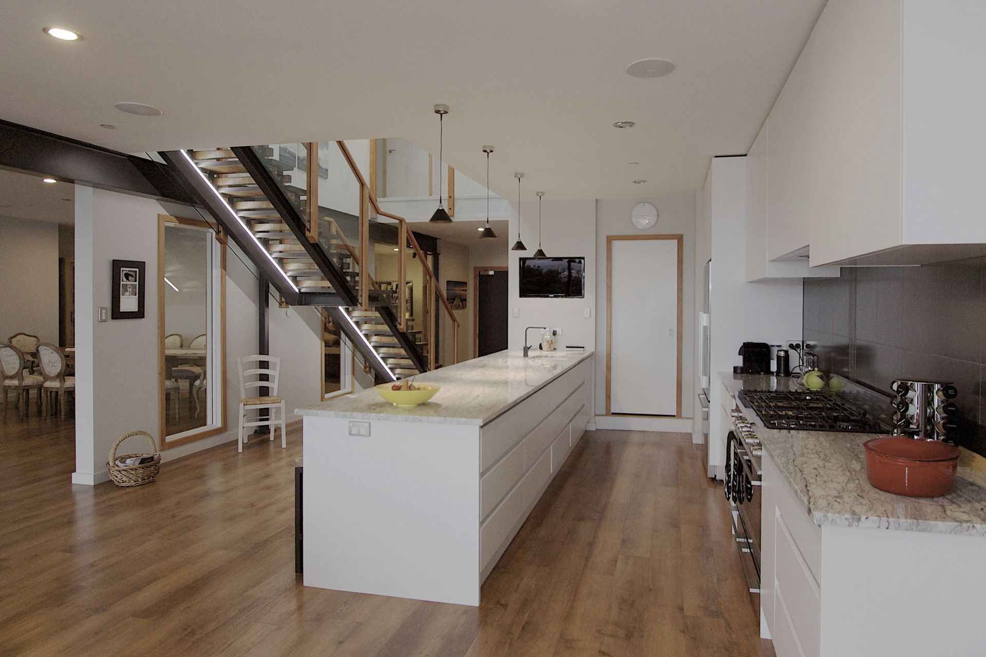 Shed 5 Apartment