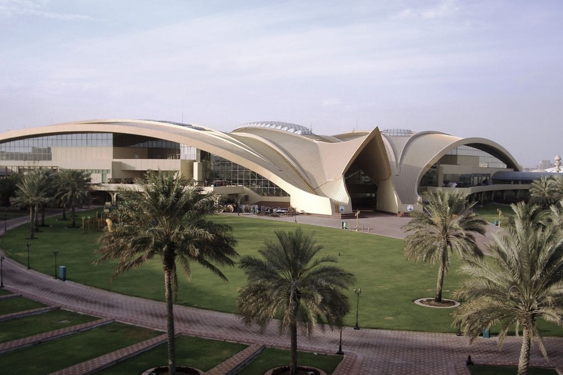  OFFICERS CLUB HOTEL
