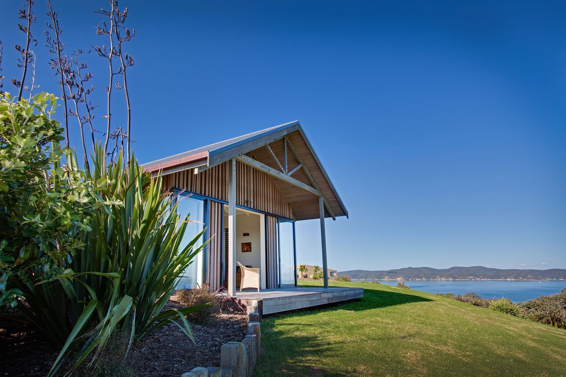 Tawharanui House