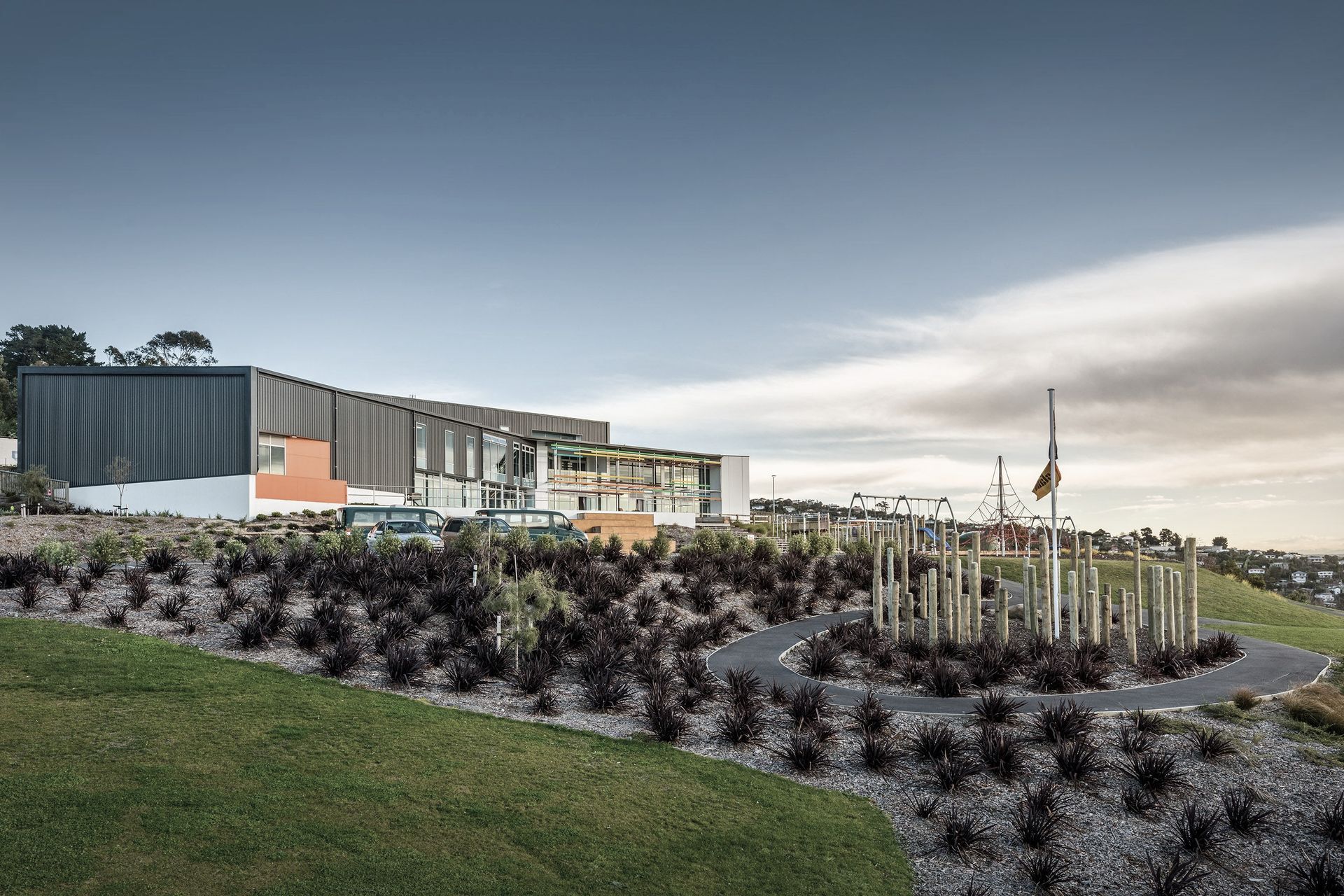 Stand / Te Puna Waihora