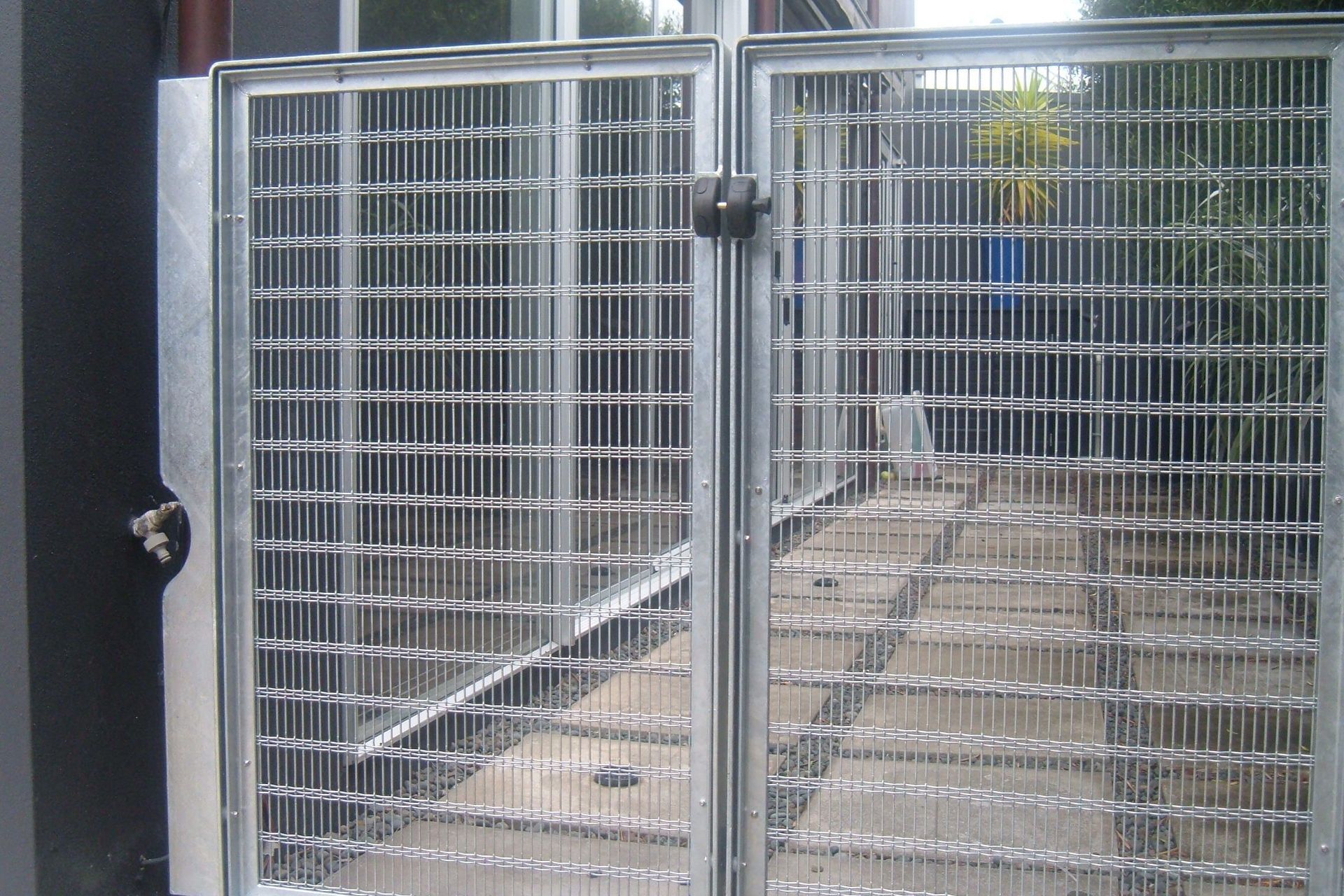 7515 Pool Gate