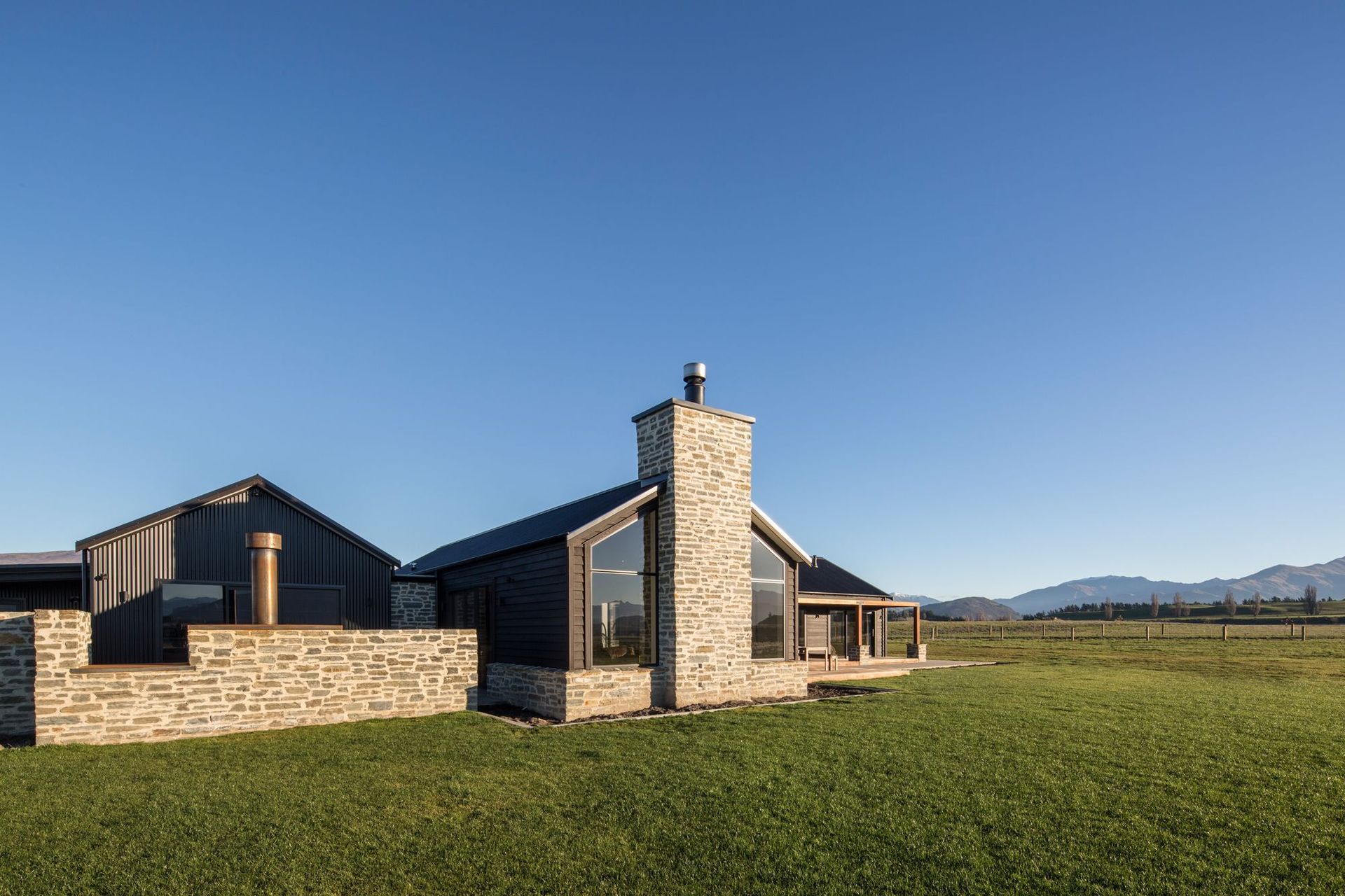 Clutha River House