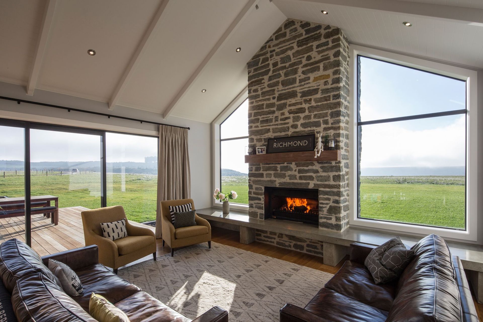 Clutha River House