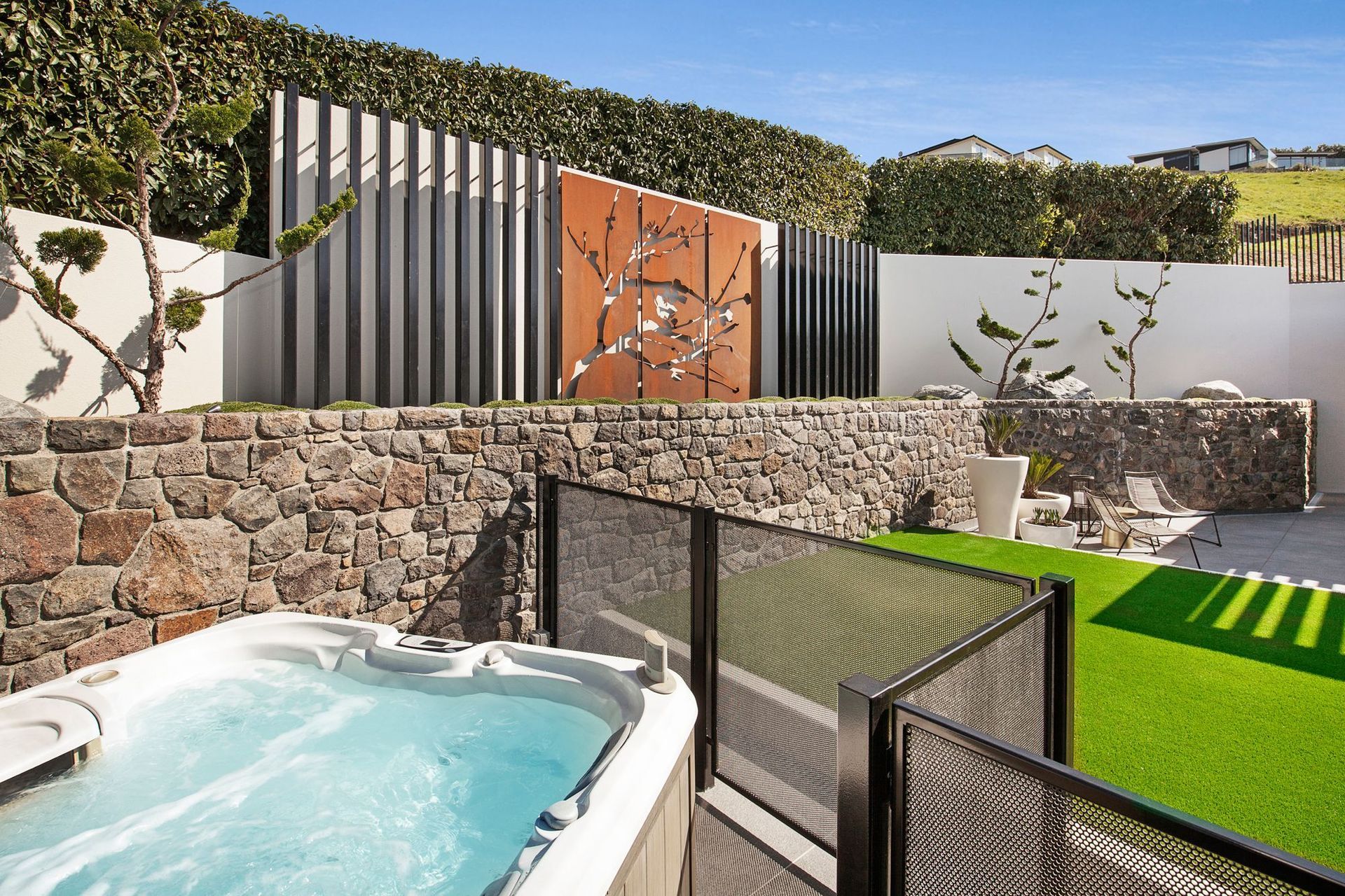 DJ Hewitt Show Home