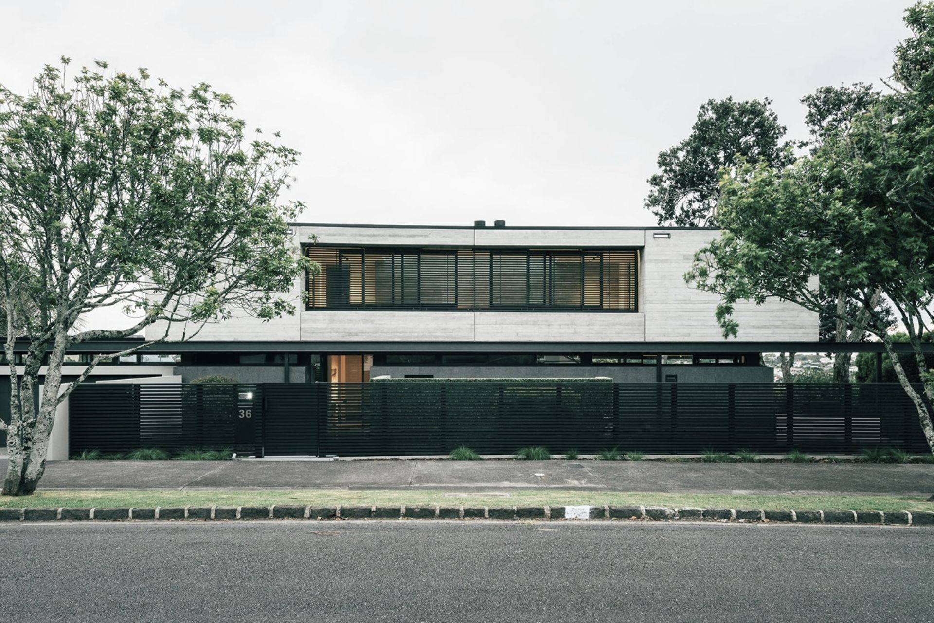 Horizontal House