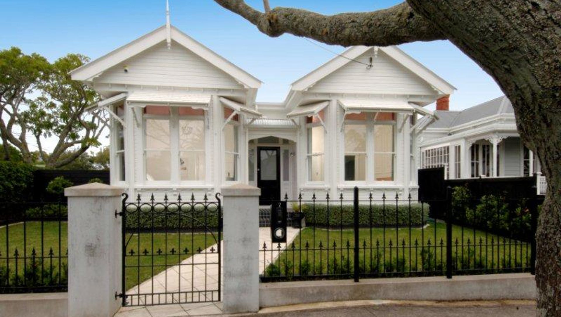 Mt Eden Reno banner