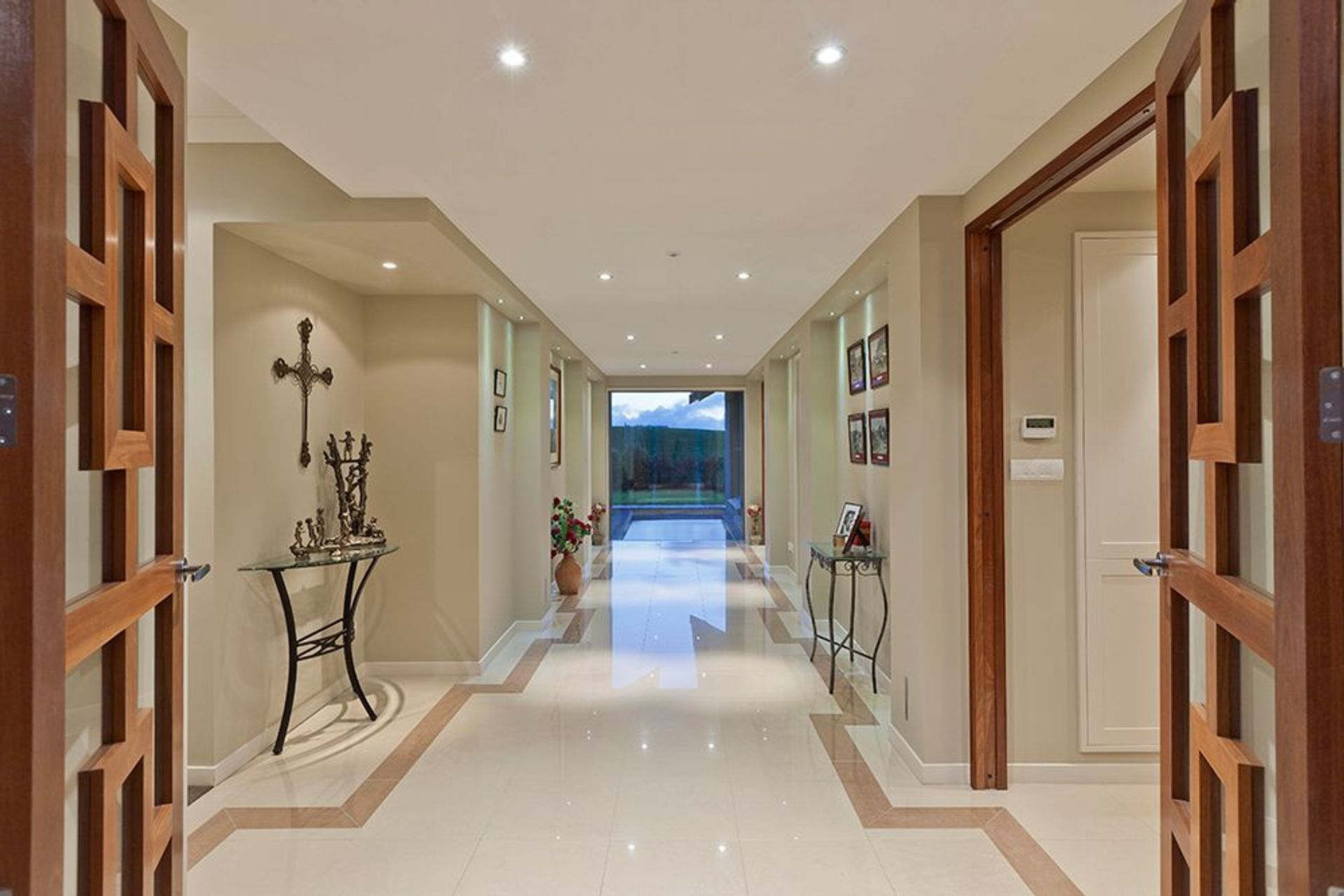 MacDonald Residence