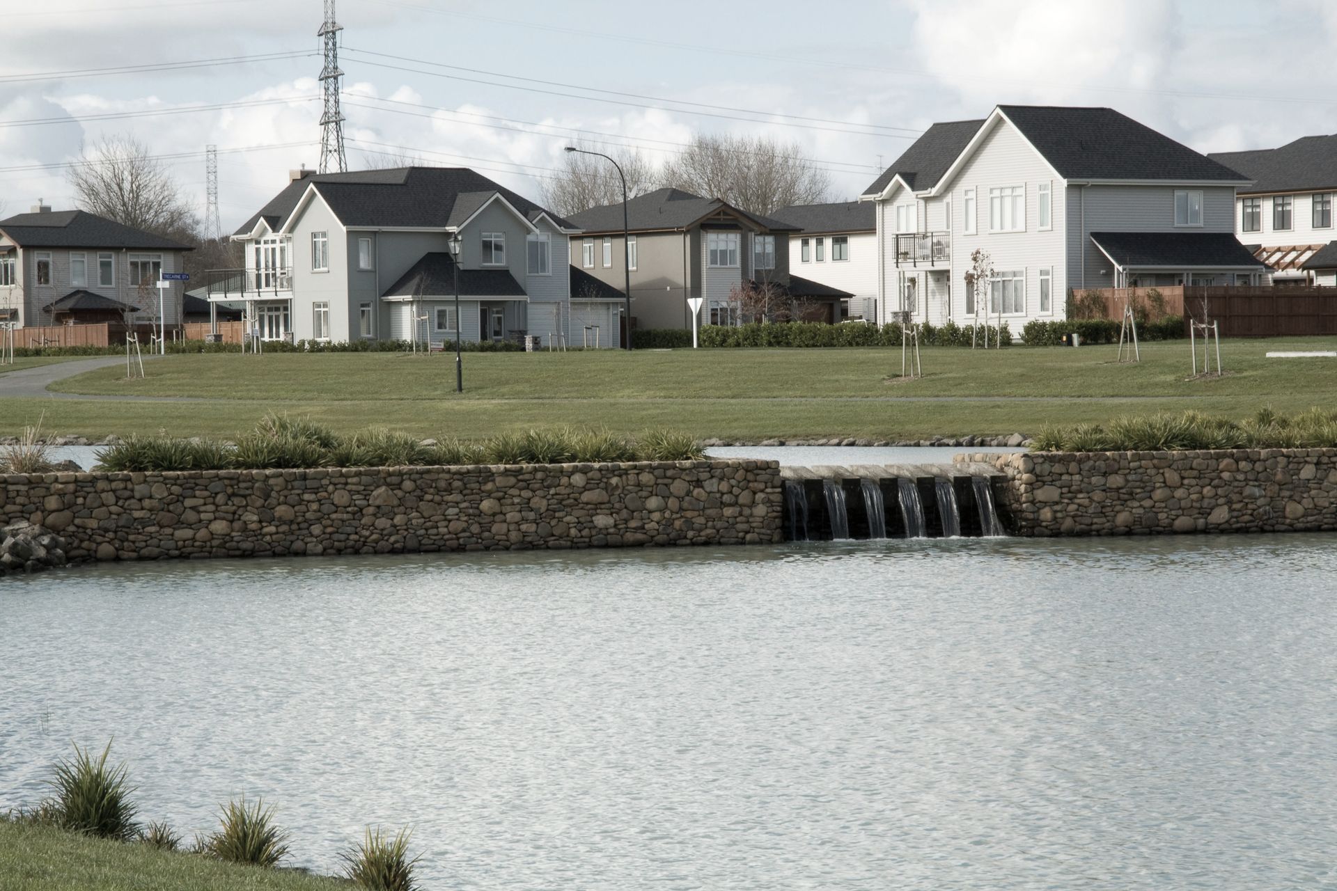 Karaka Lakes