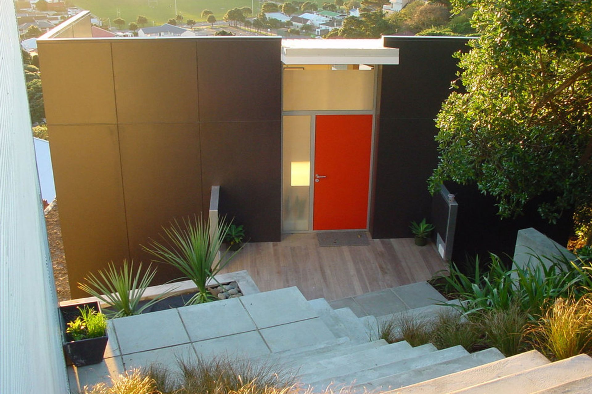 TOWNSEND HOUSE 2001