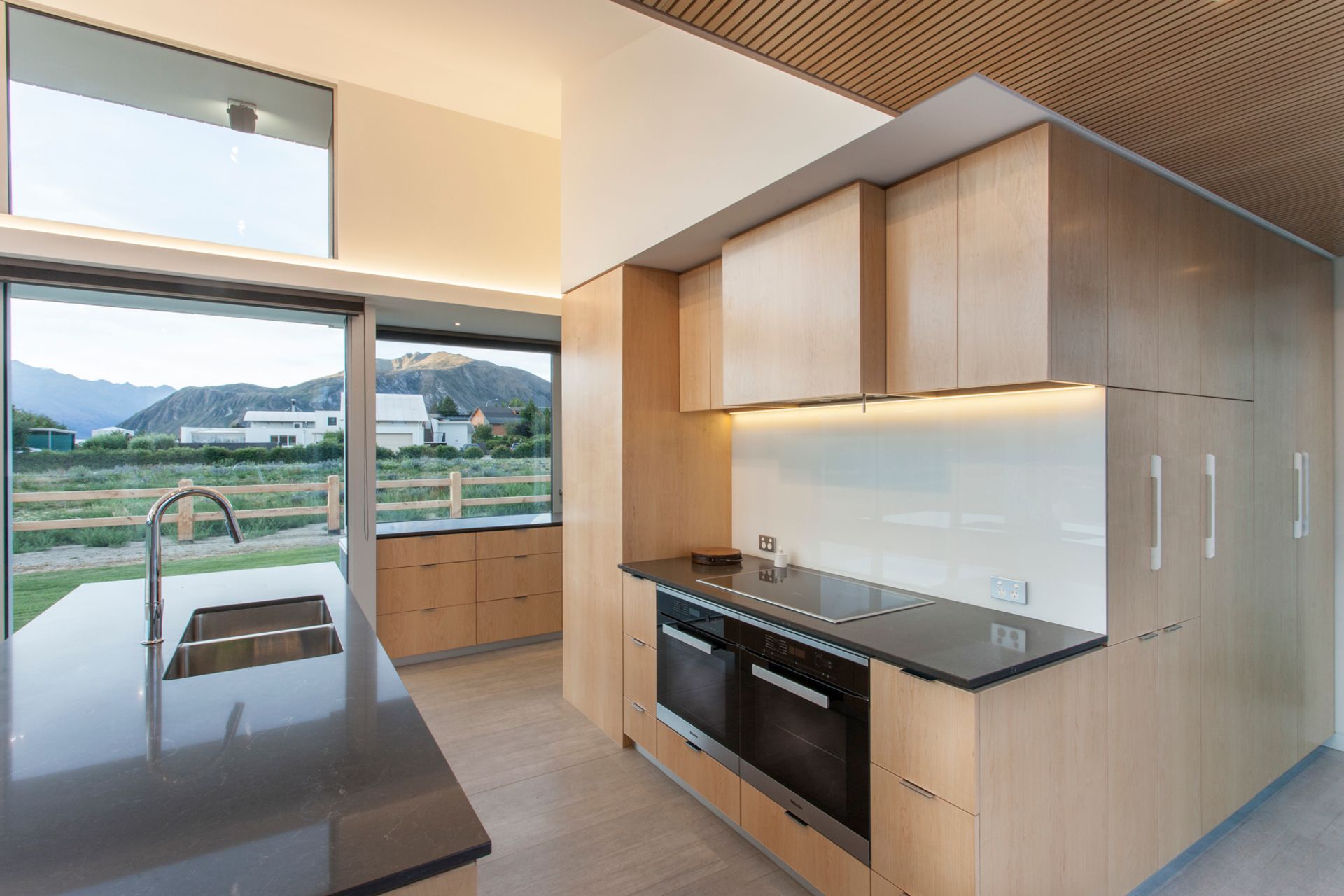  Wanaka Residence