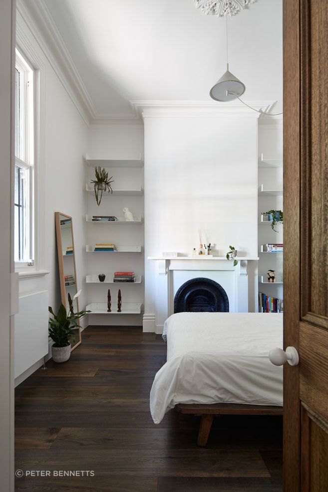 The original dwelling maintains a palette of neutral off-white, imbuing Elgin with timeless serenity.