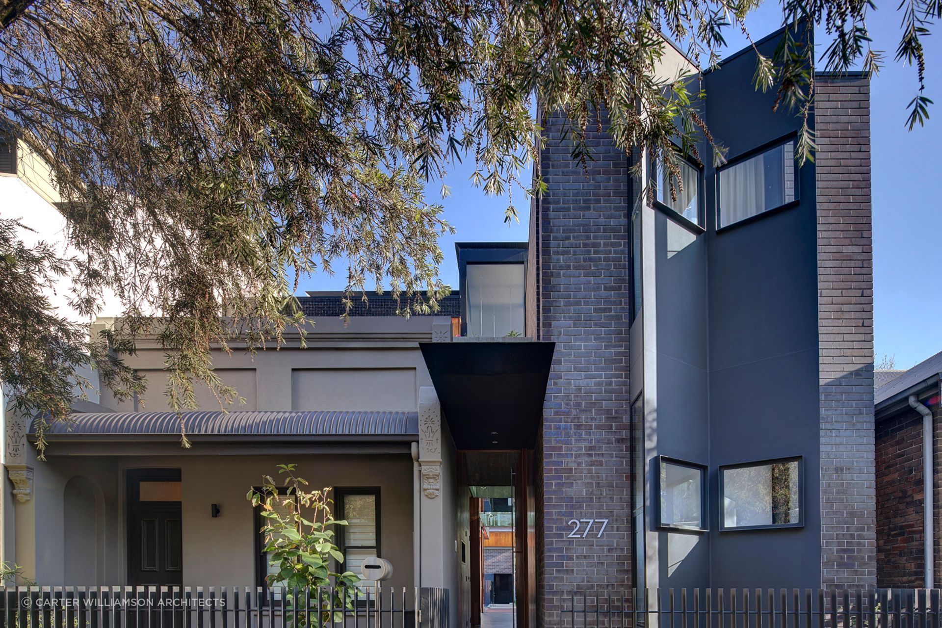 European influences and dramatic design with Spiegel Haus in Sydney - Photography: Brett Boardman