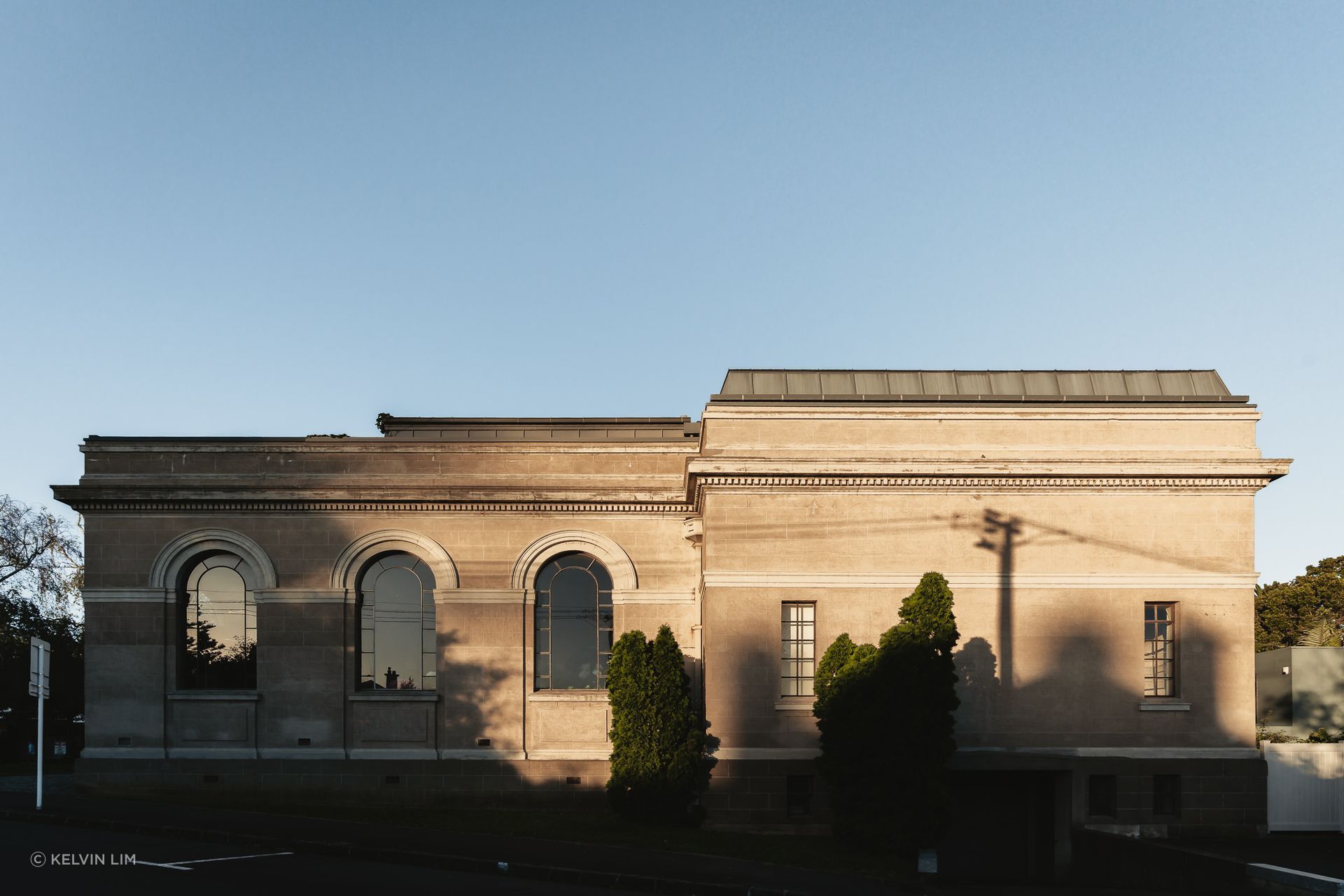 Abri transformed the old Parnell library into a home for the owners, who still live there 20 years later.