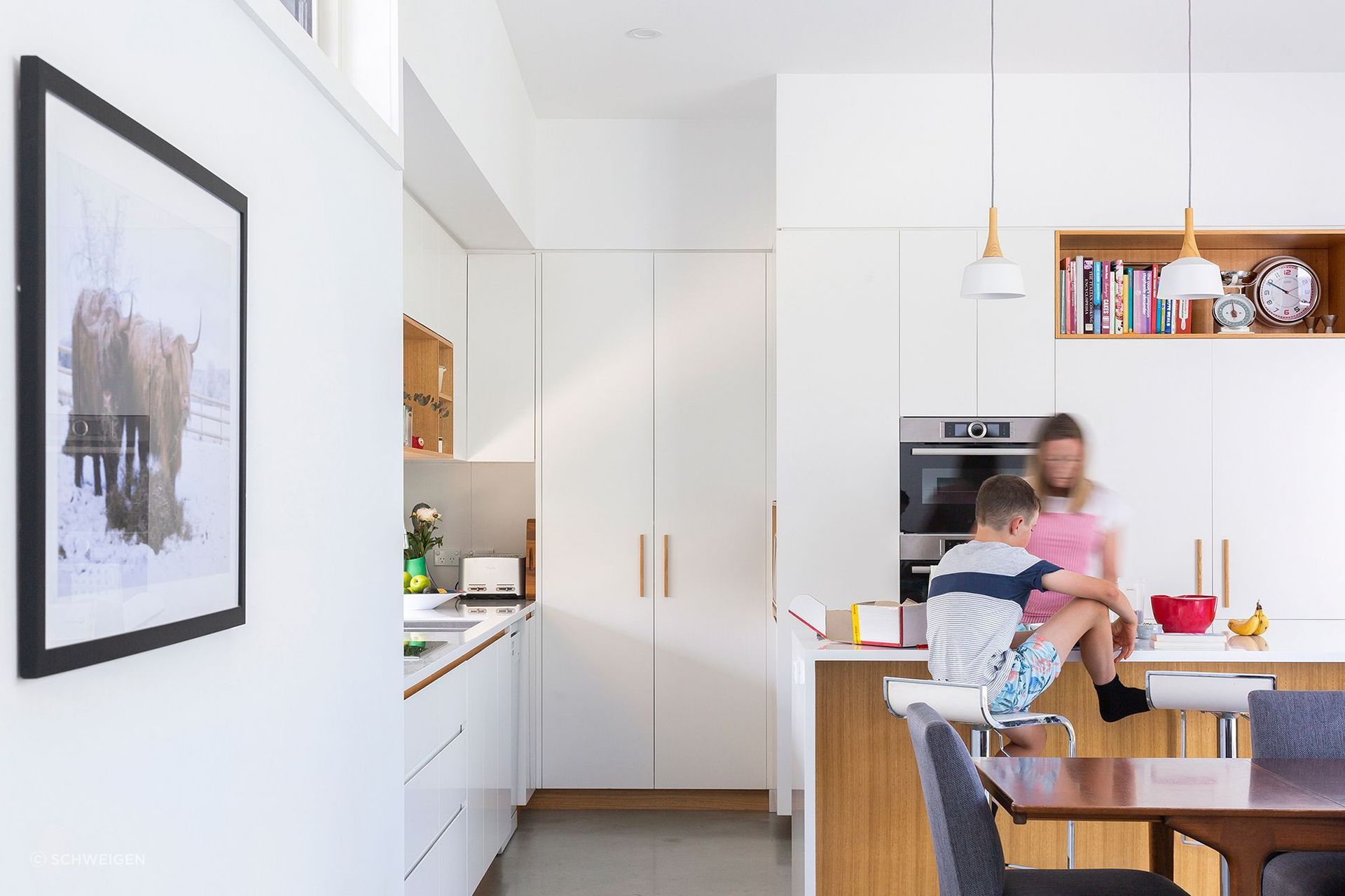 Kitchen by Rob Henry Architects & Walmsley Building featuring the UM1170-9S Silent Undermount Rangehood