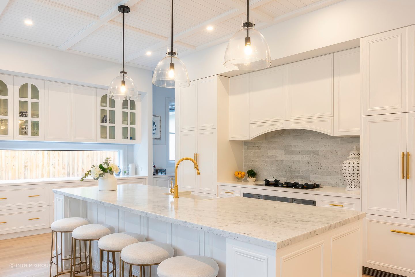 Intrim’s LB100 lining boards used as ceiling panelling in this Australian Hamptons-inspired home.