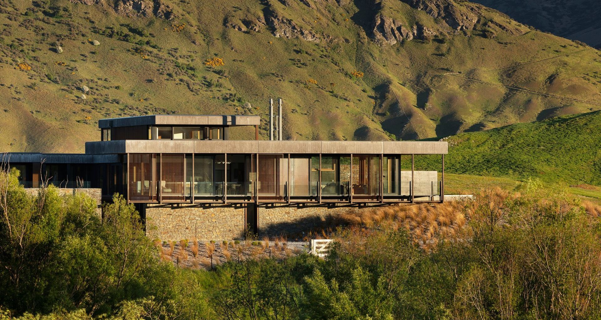 Oliver's Ridge House by Team Green Architects
