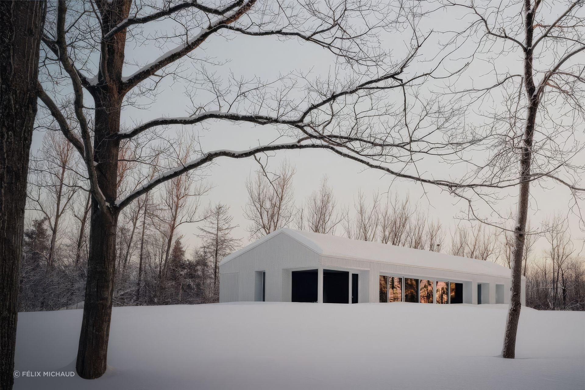 At Timbertop House, a simple gabled form holds a more nuanced brief, creating a year-round retreat for an active family where mudroom, communal living, private bedrooms and sheltered outdoor spaces are carefully shaped around daily rituals.
Architecture: Akb Architects