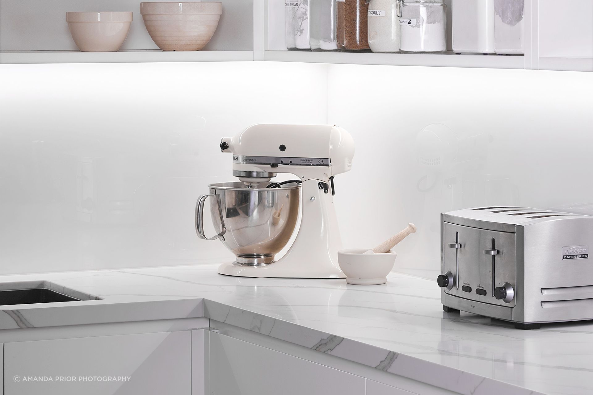 A premium Stand Mixer takes pride of place in this Frenchs Forrest Project kitchen by Calloray Kitchen Centre. | Photography: Amanda Prior