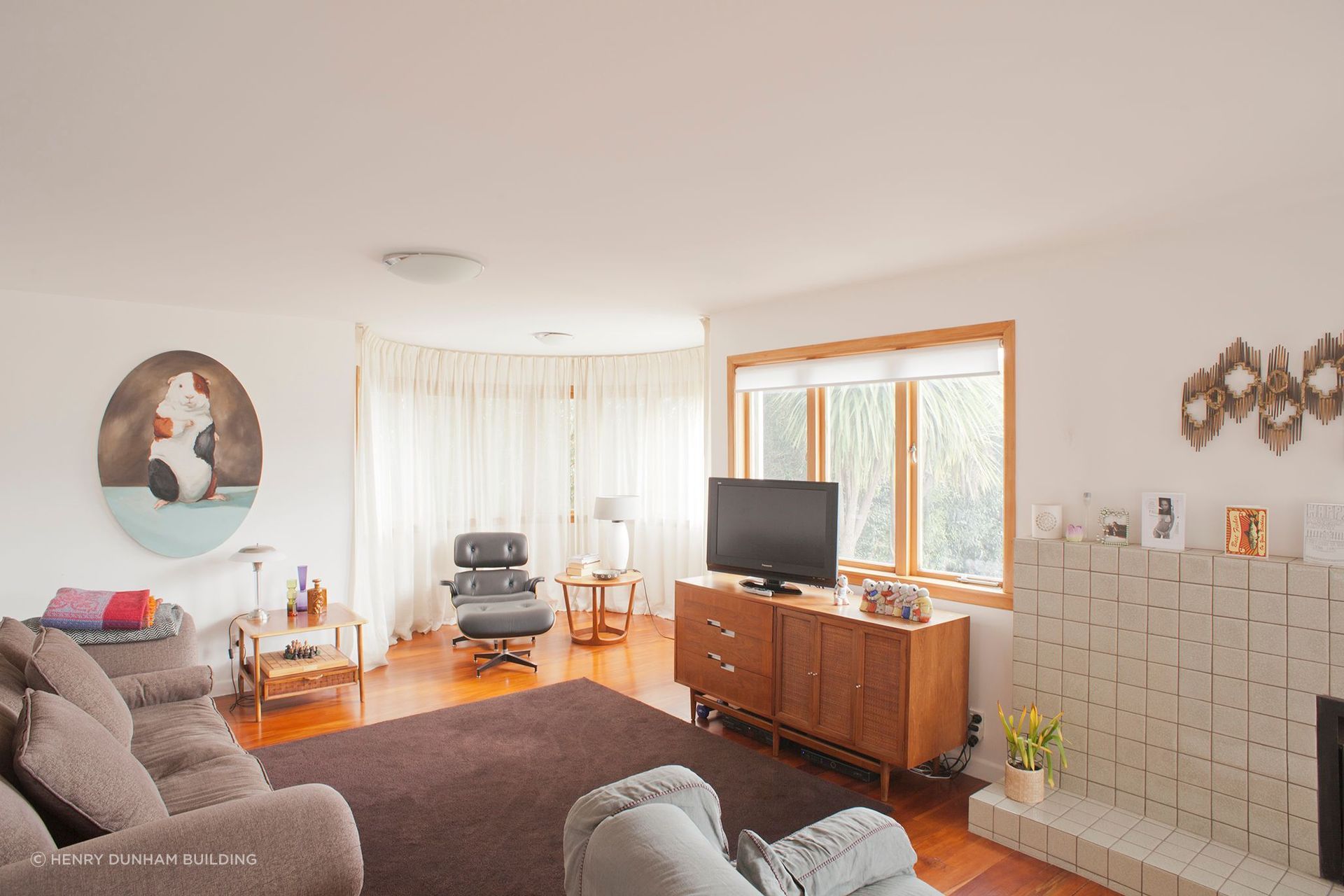 The geometric theme shines through in form through the interiors of many Art Deco homes.
