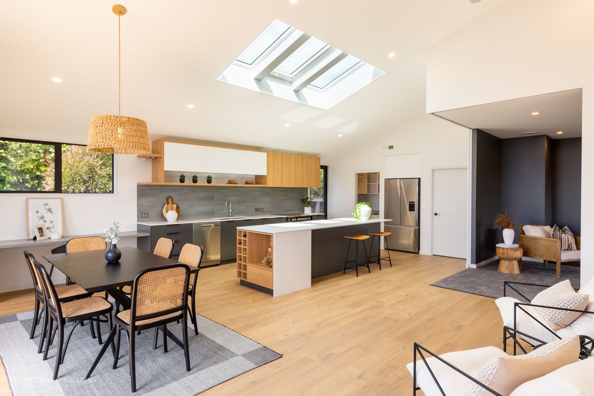 From the biggest features to the smallest details, Chamlang painters provided a premium painting service to this home, all within the given timeframes ensuring the family could move in as quickly as possible.