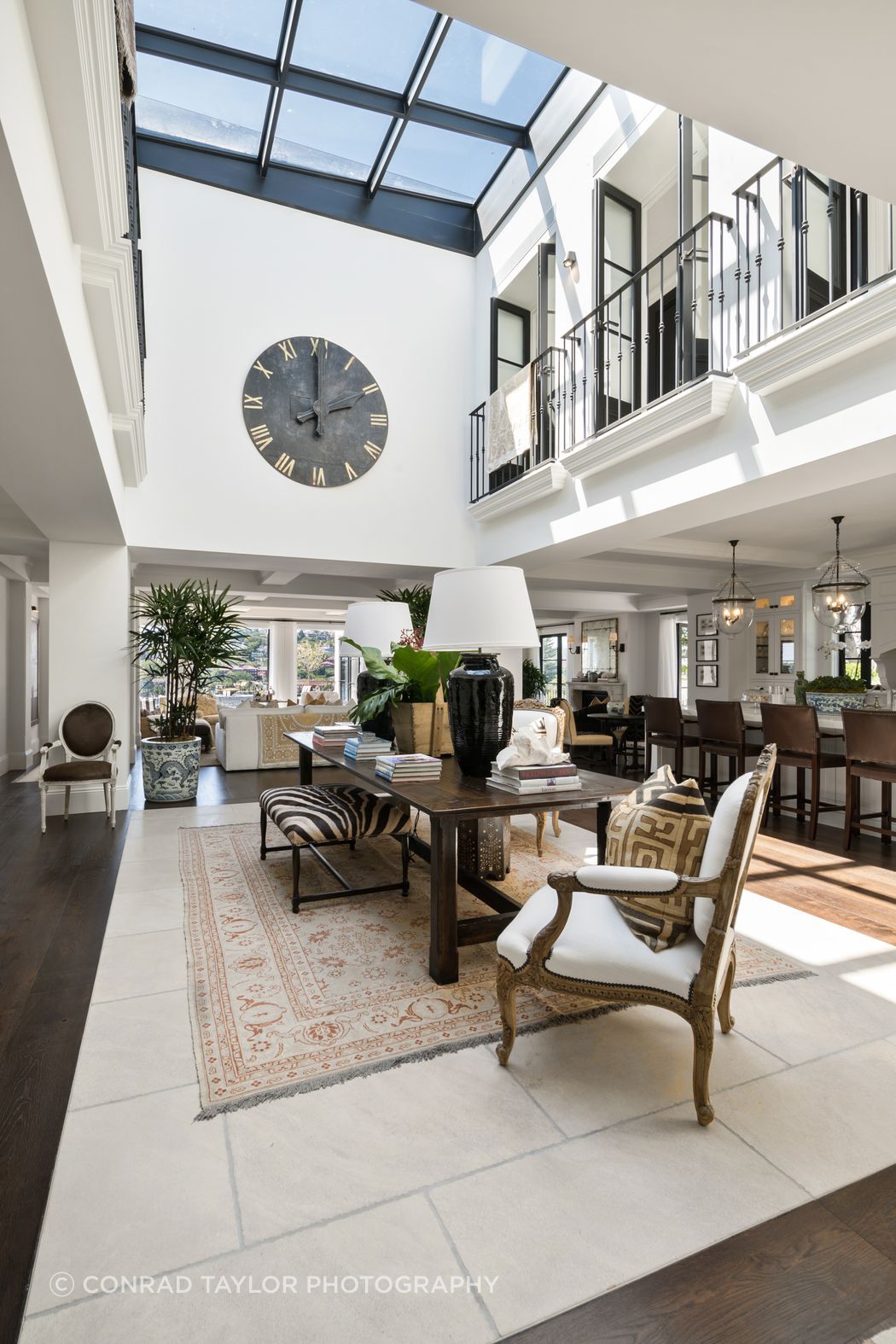 Lynda Kerry Interior Design | Andrew Barnyak Design | Cathedral Limestone Alfresco