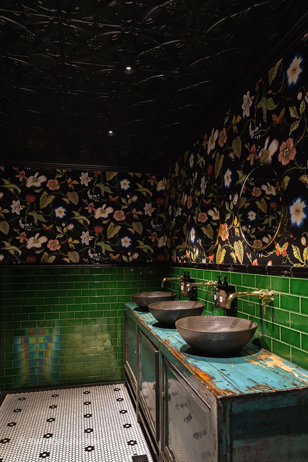 ArchiPro-Article-Images-Hospo-Amazonita-bathroom.jpg