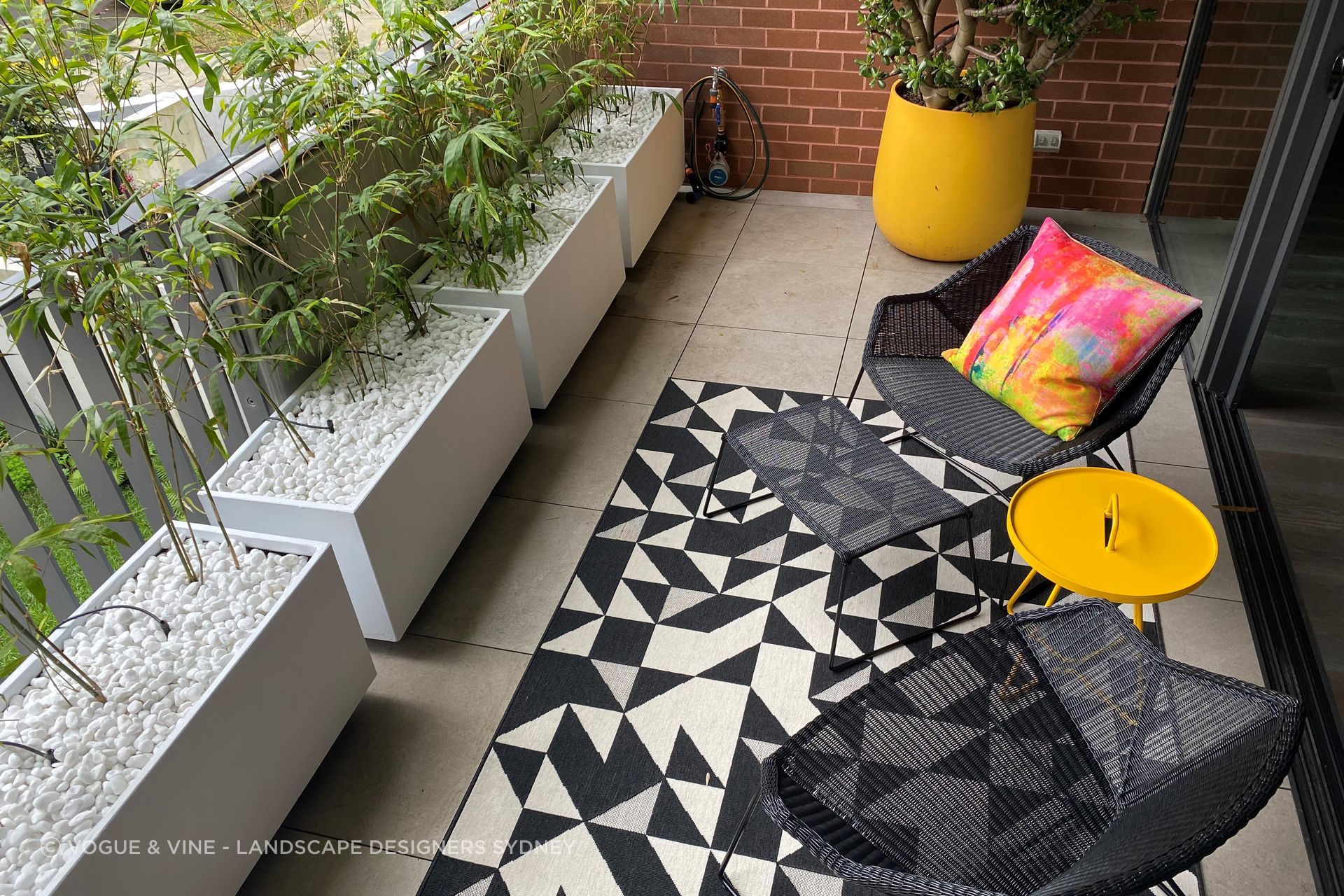 Balcony-garden-design-Sydney-Vogue-Vine-Landscape-Designers-Sydney-NSW-1.jpg