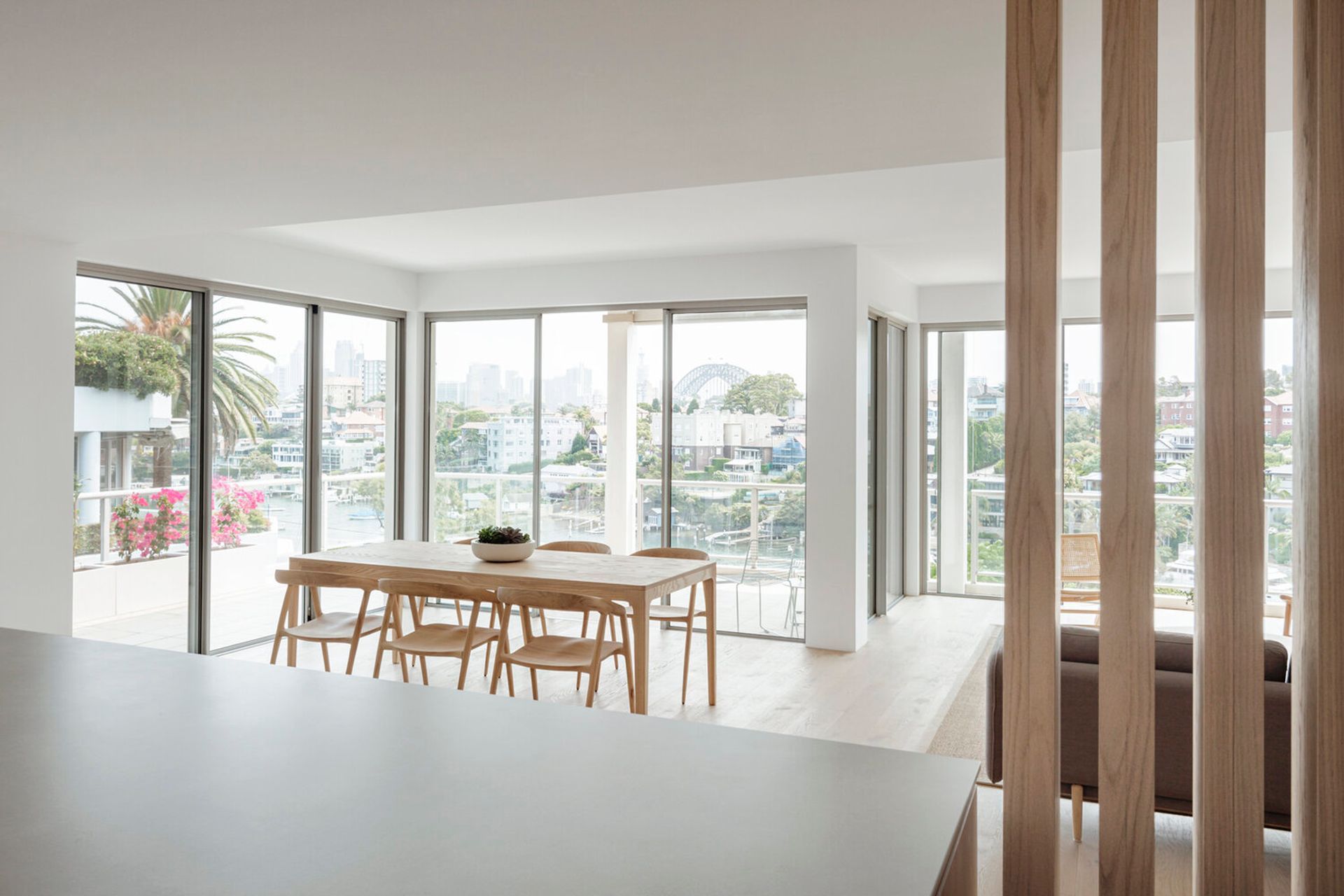 Cremorne Point Apartment by studioplusthree
