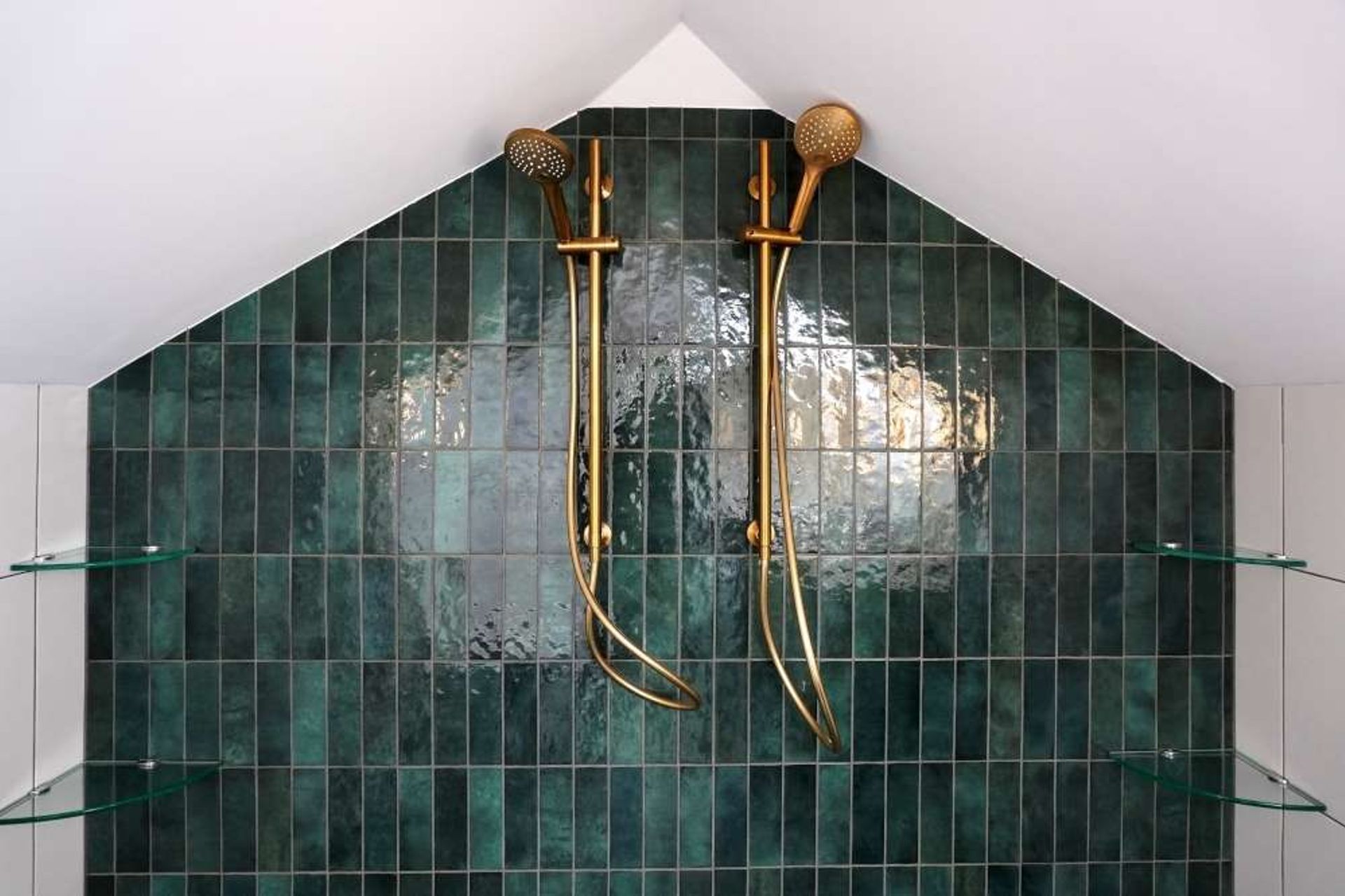Q &amp; A WITH HOLLY (THE KITCHEN HUB) – CHOOSING THE RIGHT TAPWARE FOR YOUR BATHROOM DESIGN
