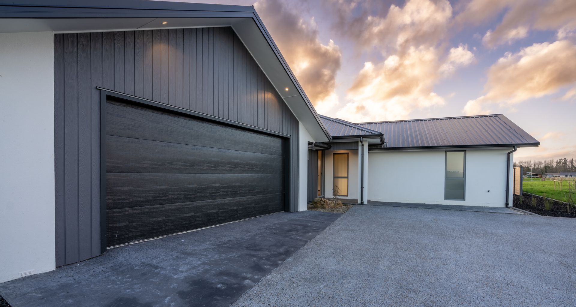 Flat Woodgrain Garage Door in Colorsteel Ebony