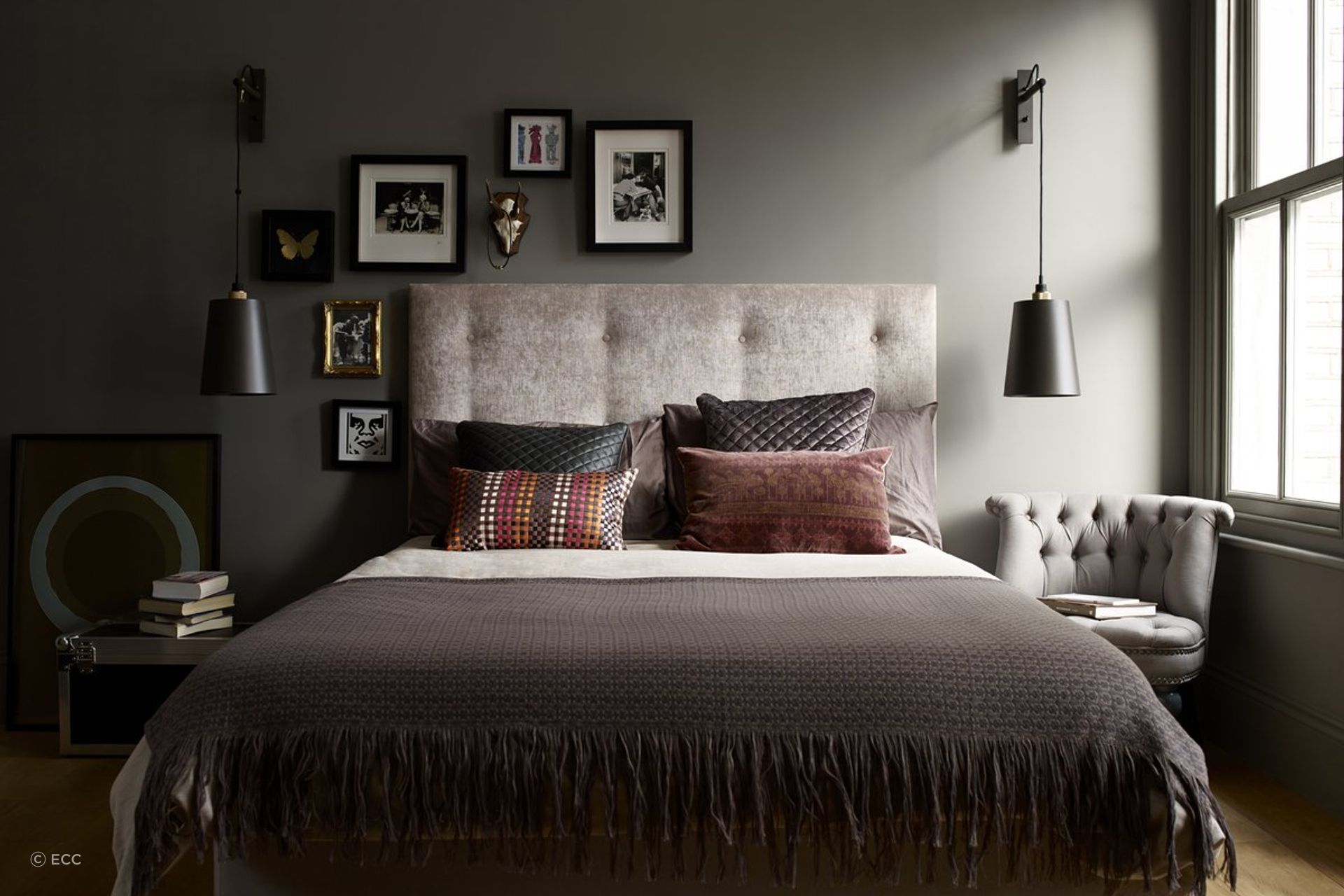 The effortlessly stylish Hooked Wall/Large by Buster + Punch.