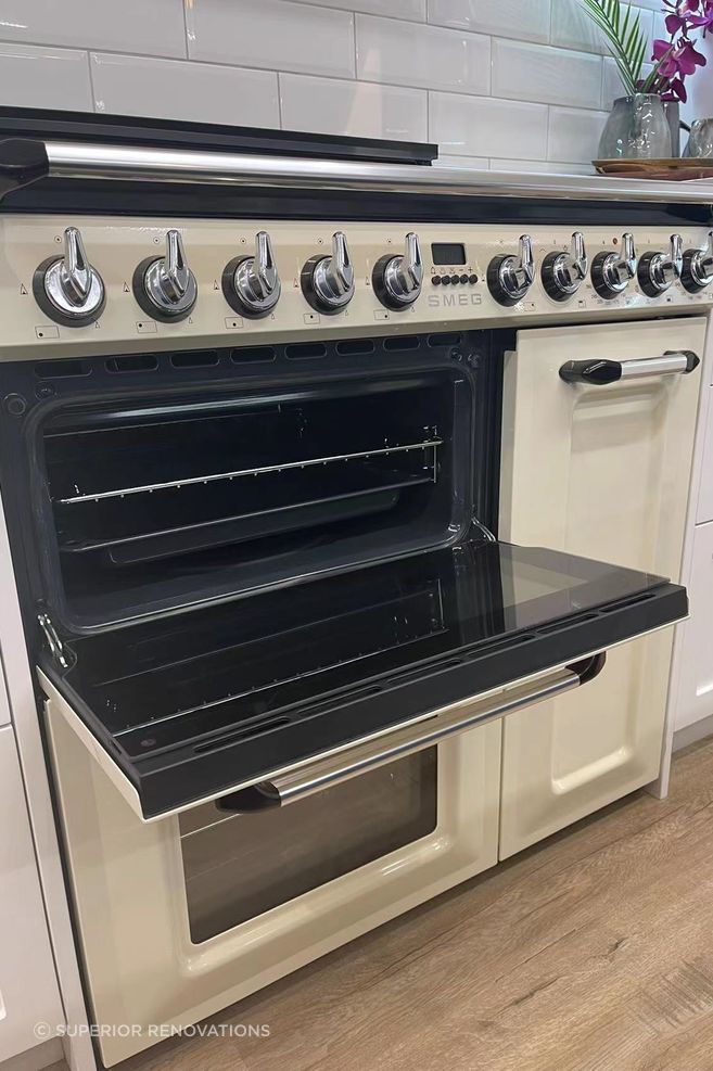 Small warmer oven