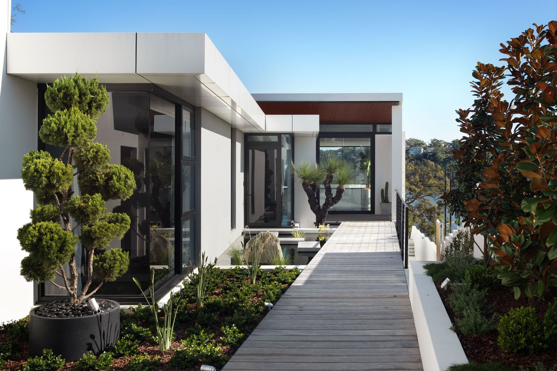 Oyster Bay House by Bakker Built &amp; Farrugia Design | Photography by Luke Butterly