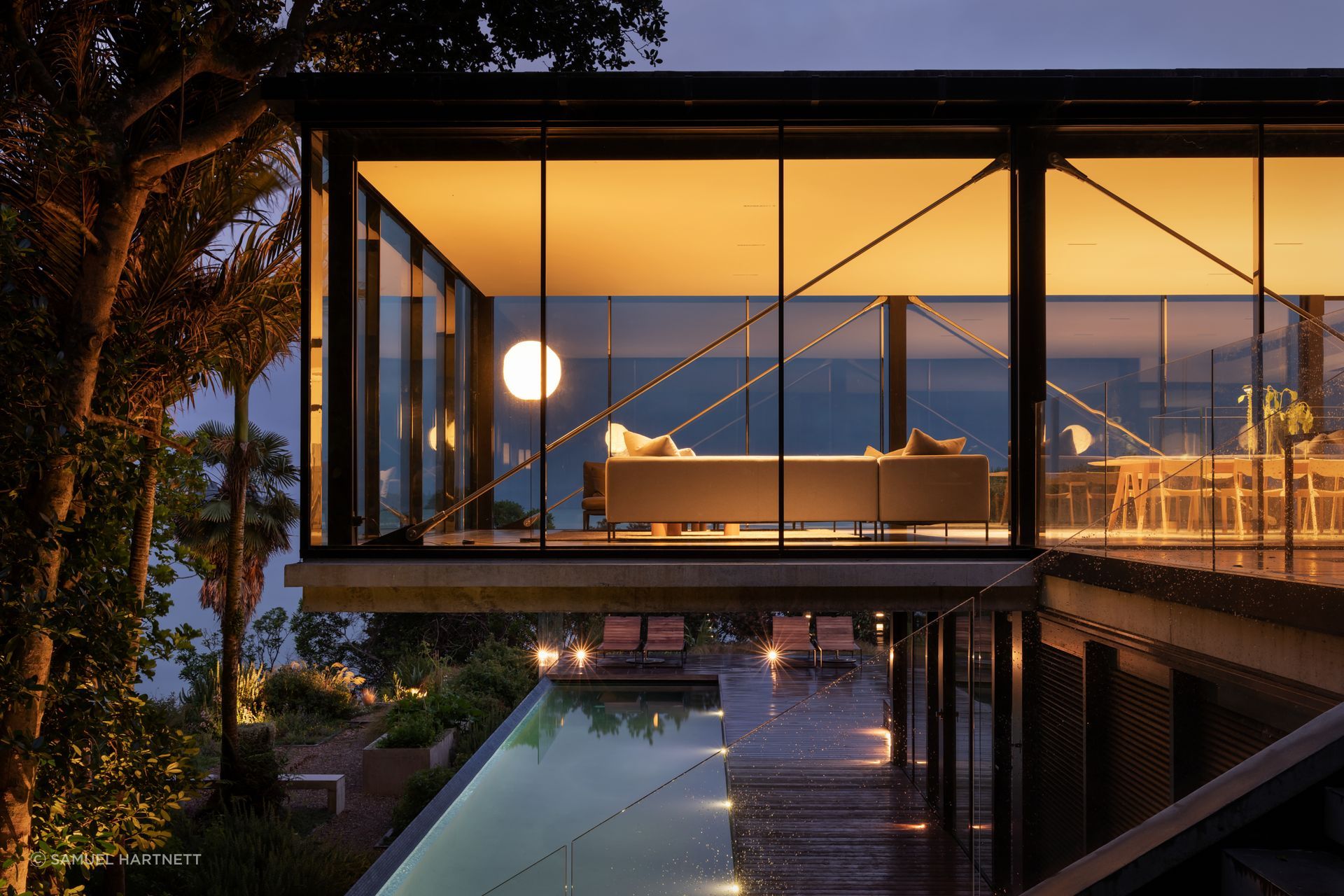 The cantilever approach to fitting in a pool informed the design of the home. One of the family’s children was a competitive swimmer.