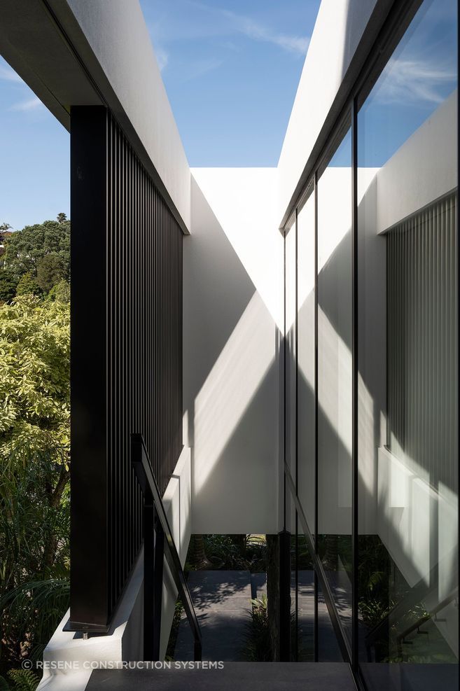The cladding detailing in the tall stairwells was another challenging moment for the installation team.