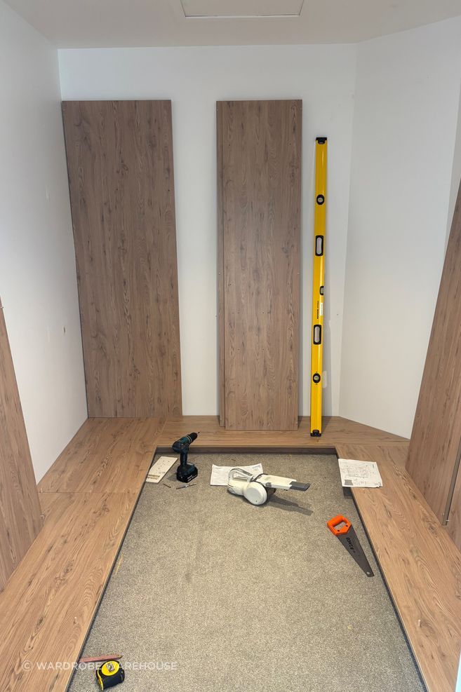 Drawers were constructed prior to installation, while the panels and shelves were delivered CNC-cut and drilled, making them easier to fit on-site.