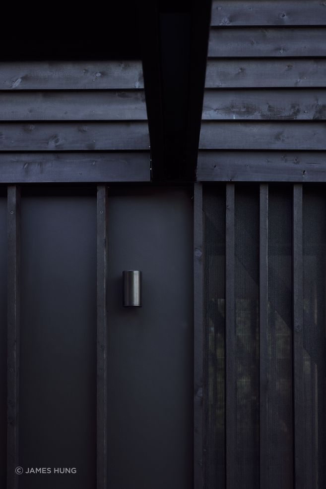R60797-v3.jpg