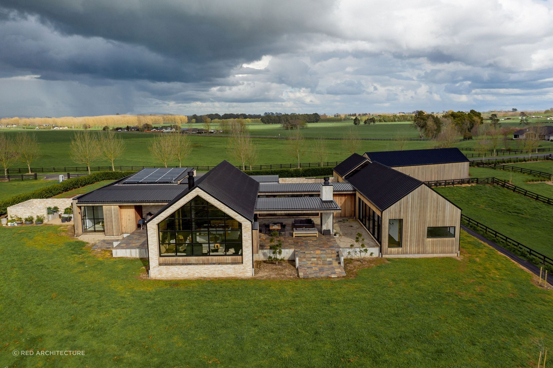 A bird's eye view of the exquisite Stables House — Photography: Nicole Troost &amp; Mark Hamilton.
