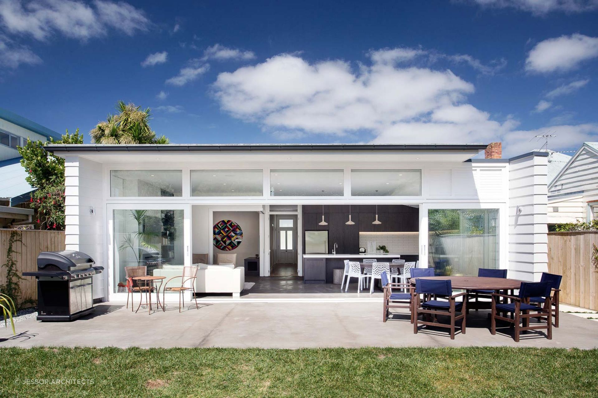 Effortless indoor-outdoor transition gives the homeowners wonderful free-flowing spaces to enjoy.