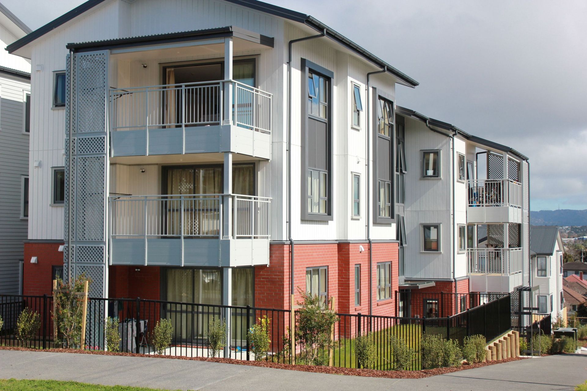 Specifying balustrade systems for the urban dwelling