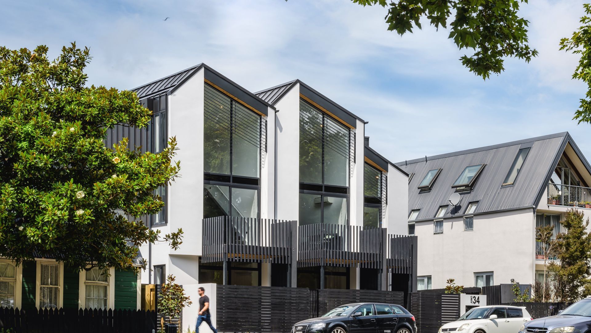 Juno Apartments banner