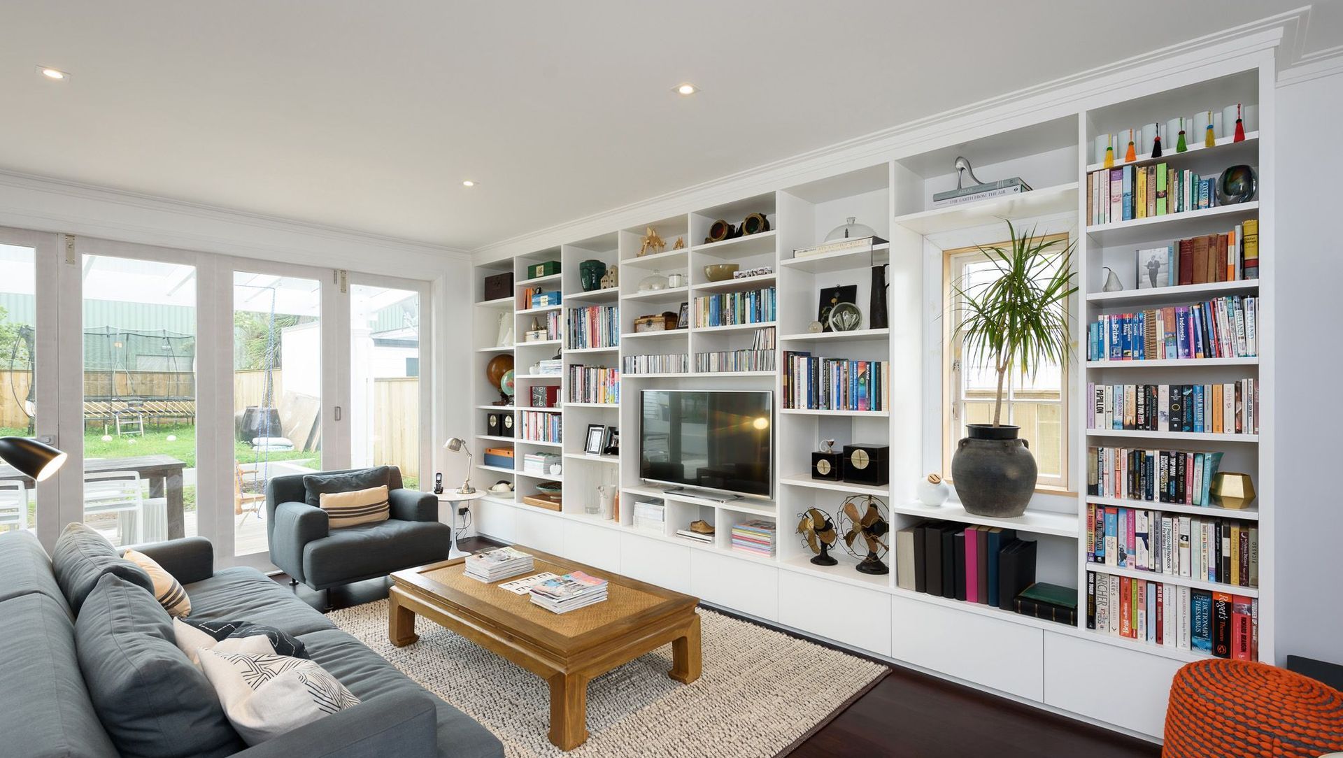 Duthie Street Kitchen & Wall Unit  banner
